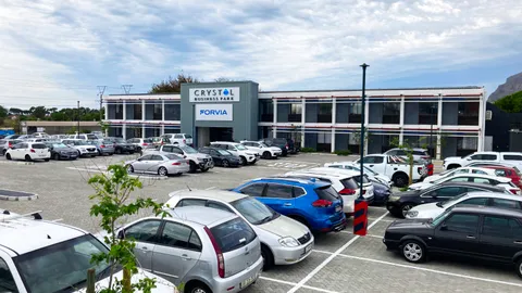 76 White Road, Retreat